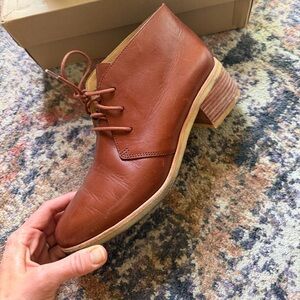 Clark’s Women's Brown Leather Lace-Up Ankle Heel Bootie